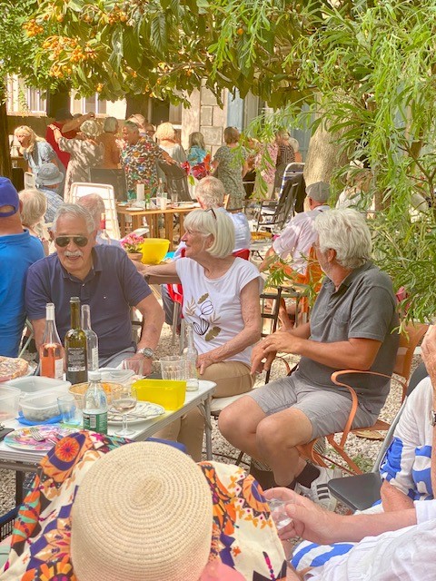 Lazy Sunday In the Garden